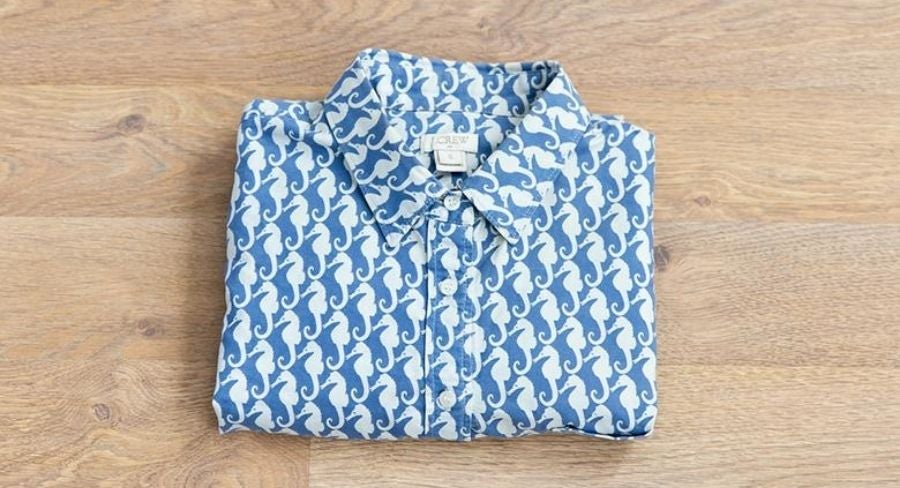 Camisa doblada