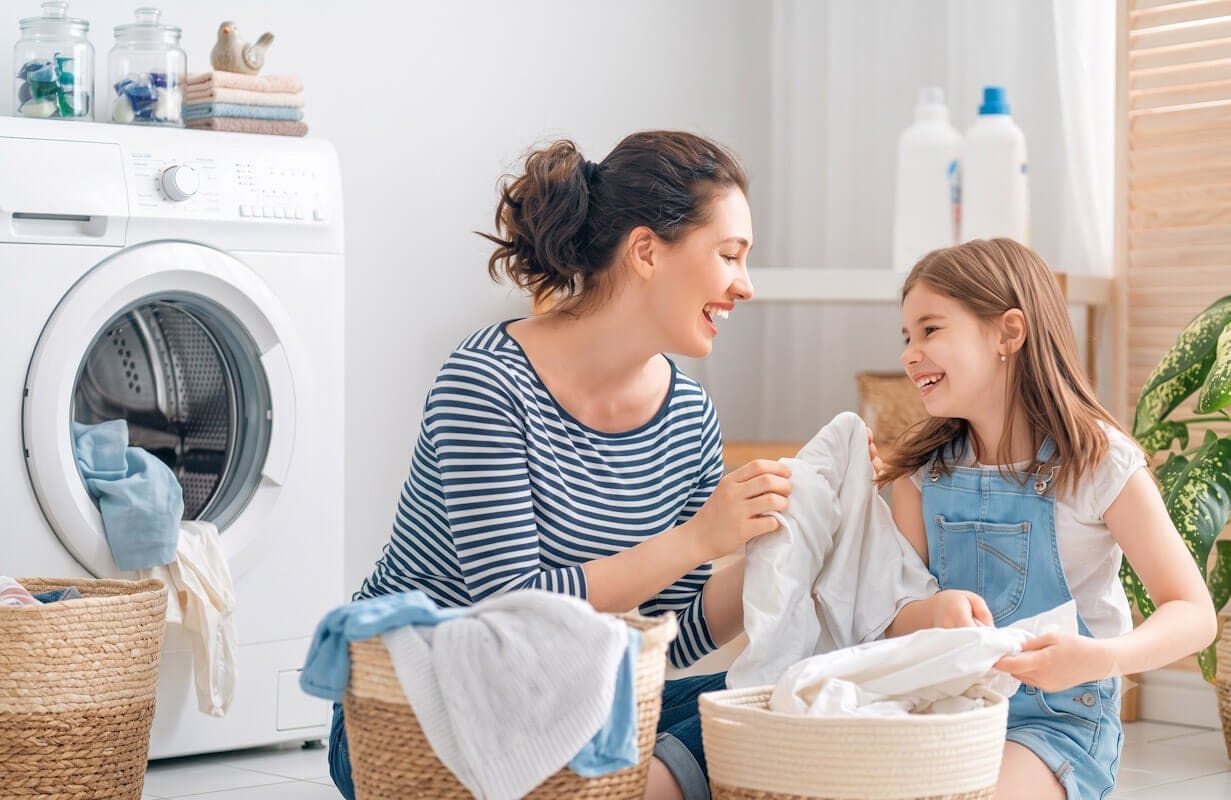 Su fórmula te ayuda a desinfectar y cuidar la ropa de tu familia