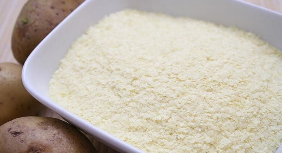 Proceso para espesar una sopa con puré de papa
