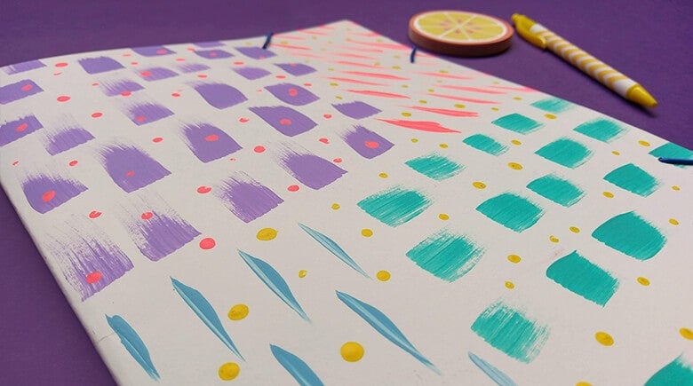 Carpeta pintada