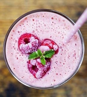 Snacks, bebidas y postres