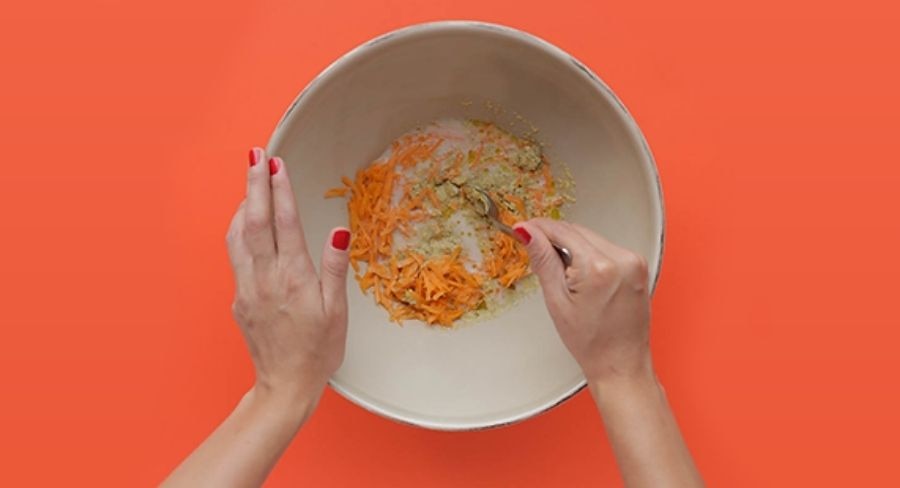 Preparación pan de lentejas: Mezcla todos los ingredientes hasta formar una pasta