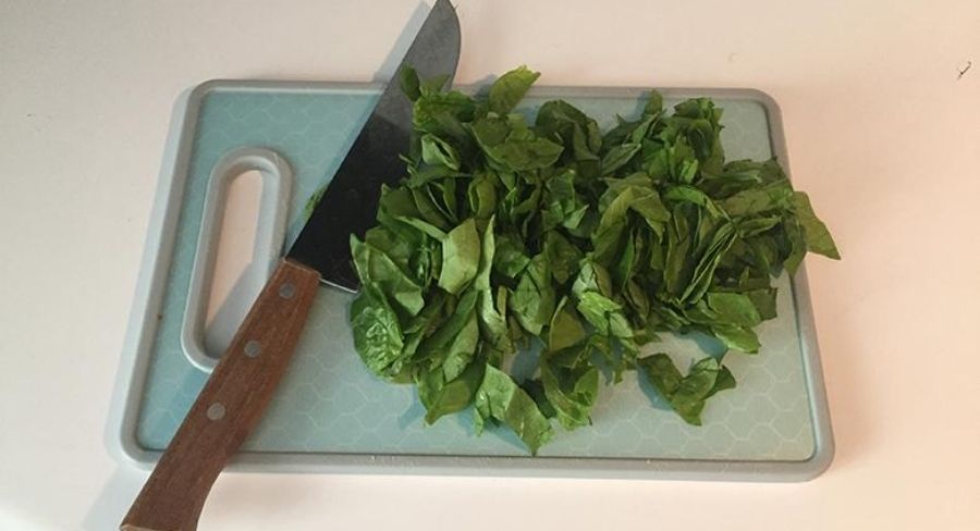 Paso a paso para preparar pasta con camarones, vegetales y crema ácida