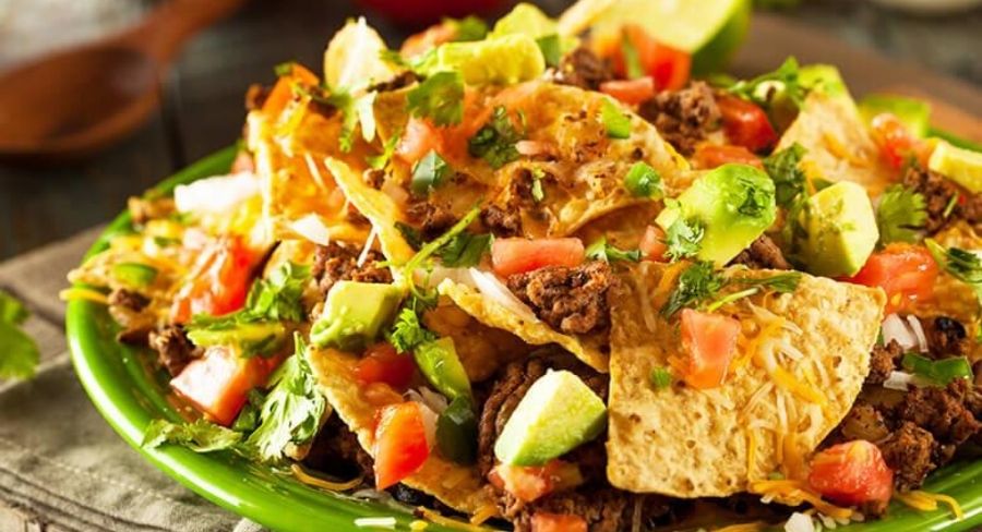 Delicioso plato de nachos