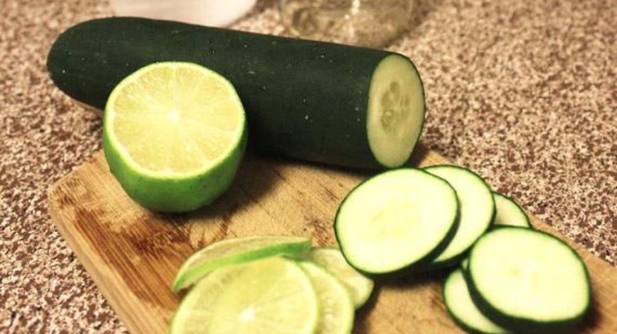 Ingredientes, pepino y limon