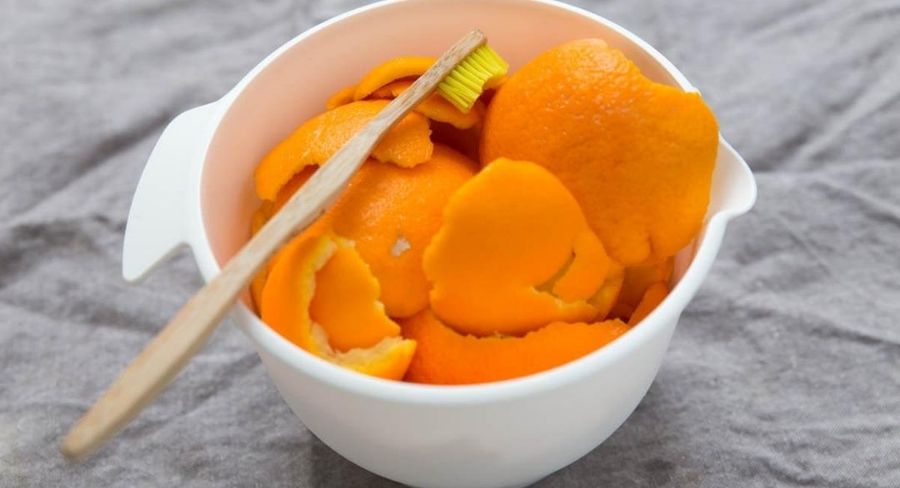 Deliciosos dulces con cáscara de naranjas