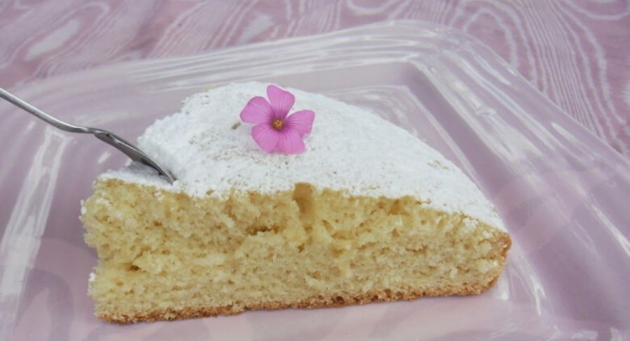 cómo hacer una torta casera dorada y esponjosa