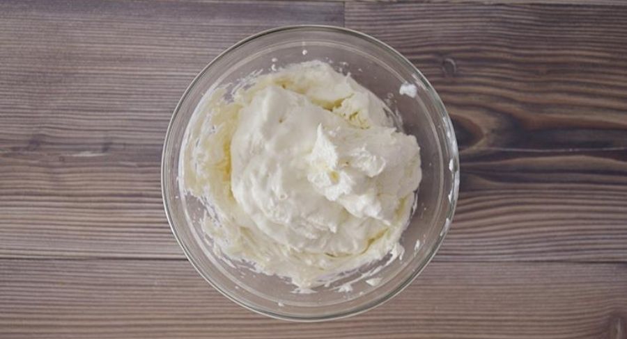receta de helado de fresa sencillo y muy cremoso