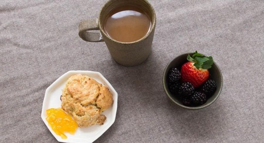 prepara bollos de coco para desayunar