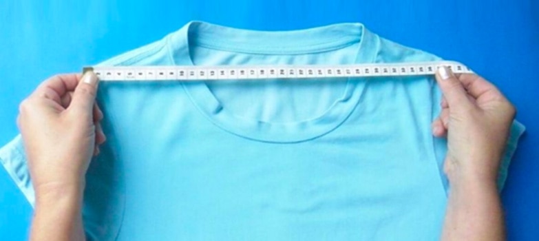 camisa azul claro