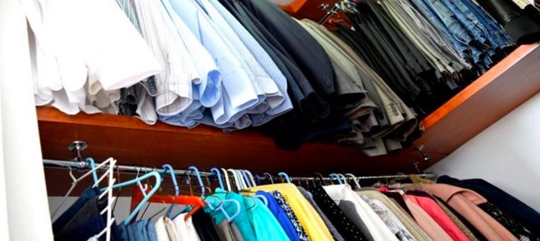 Cómo organizar el armario para que entre todo y no se arrugue la ropa