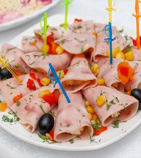 Snacks, bebidas y postres