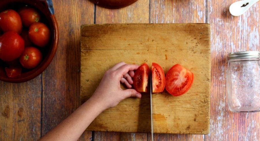 corte de tomates