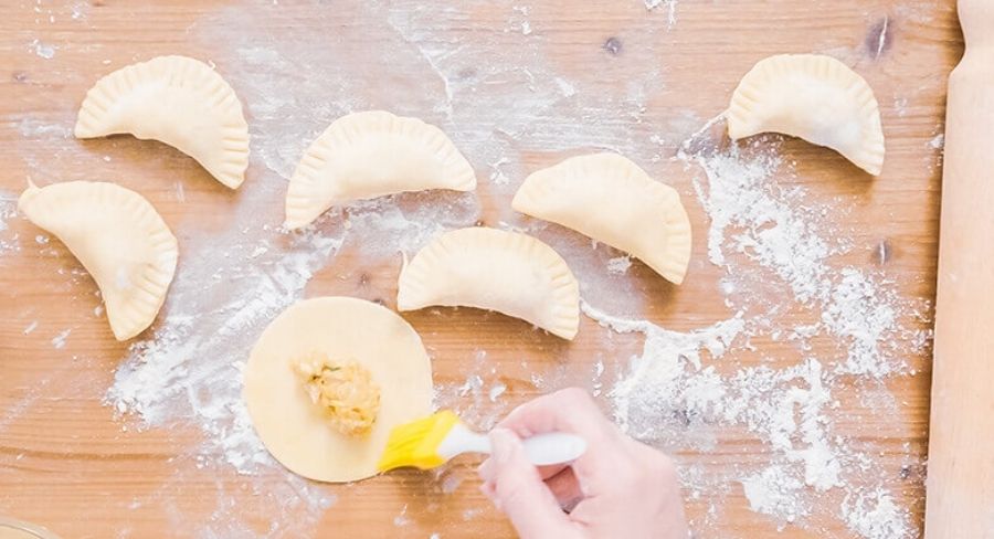 preparación de empanadas